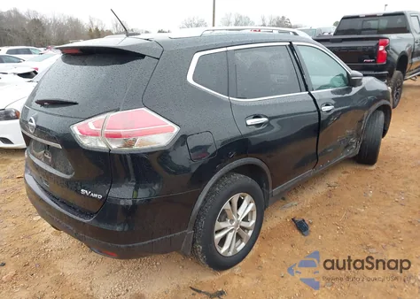 2015 Nissan Rogue Sv z USA, uszkodzony, nr VIN 5N1AT2MV0FC893657
